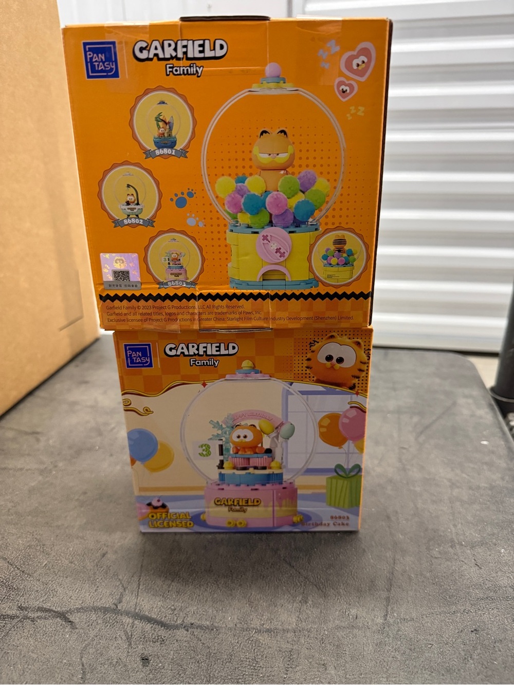 Garfield Family Kids Toy - Orange Interactive Gumball Figure